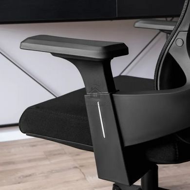 Стілець офісний обертовий MEBEL ELITE CARET Чорний